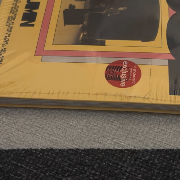 💛 Jimin – MUSE [Target Exclusive | SERENADE Ver. | Yellow Cover] - Picture 4 of 9